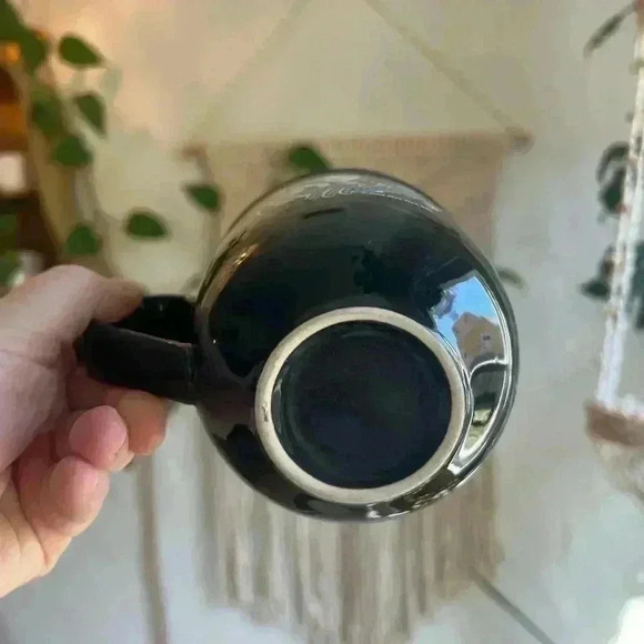 Madonna Re-Invention Tour 2004 Collectible Mug - Official Merchandise - Picture 4 of 5